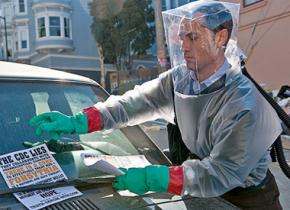 Jude Law in Contagion